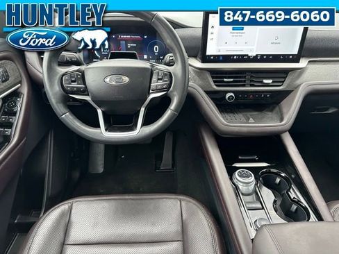 Used 2025 Ford Explorer Platinum w/ Ultimate Package AWD/4WD image 20
