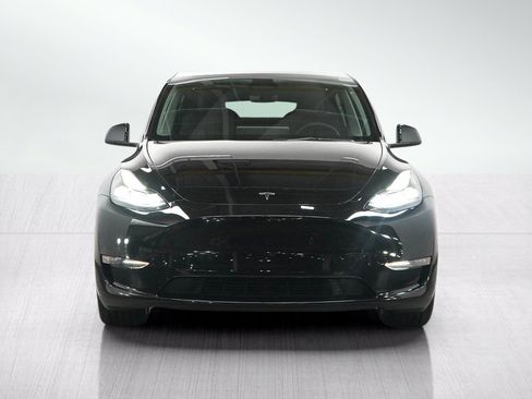 Used 2023 Tesla Model Y Long Range AWD/4WD image 8