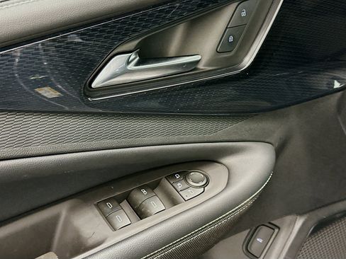 Used 2024 Chevrolet Blazer EV LT image 15