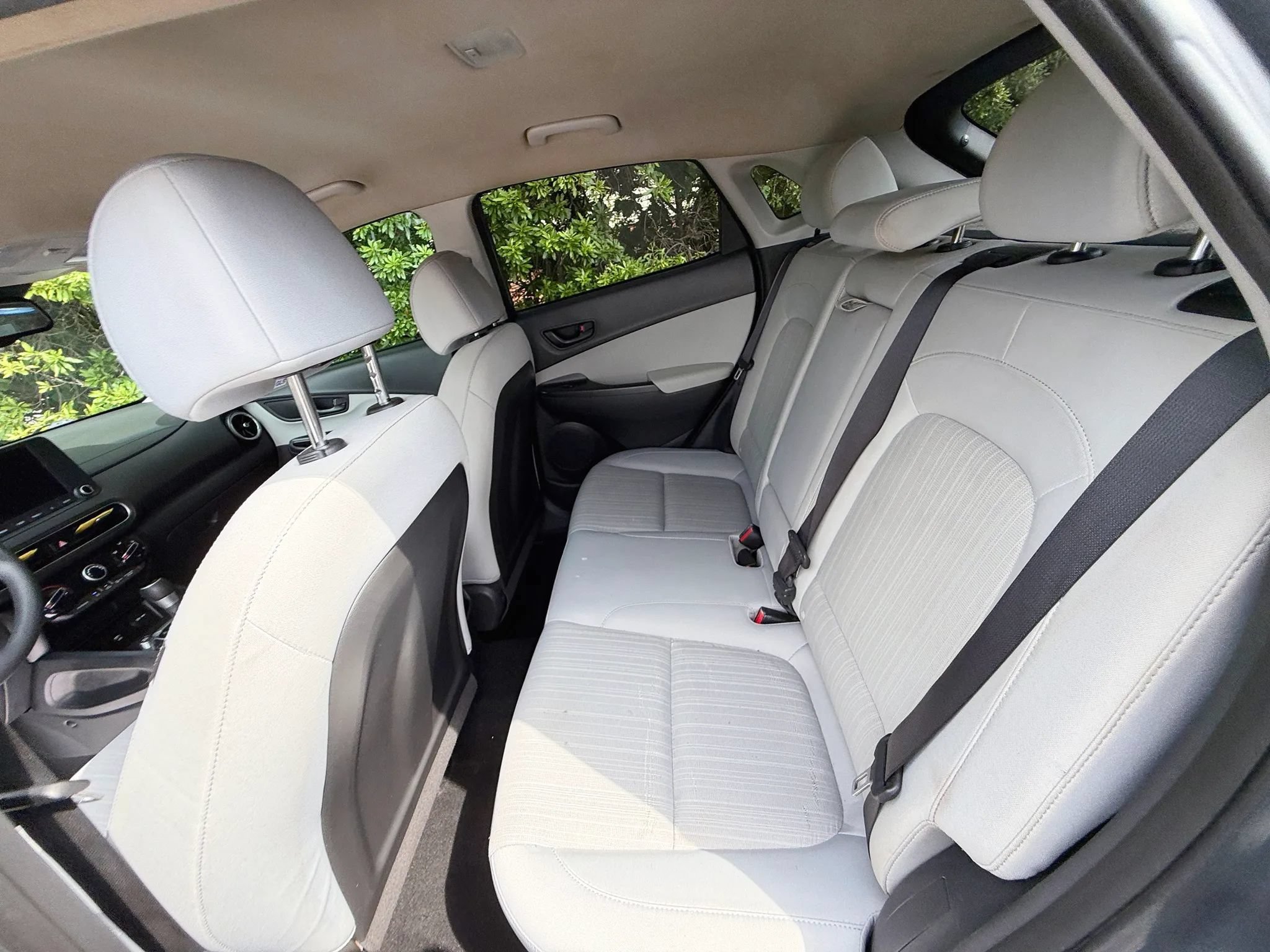 Used 2023 Hyundai Kona SEL AWD/4WD image 35