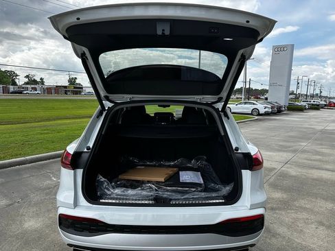 New 2026 Audi Q5 Premium Plus AWD/4WD image 25