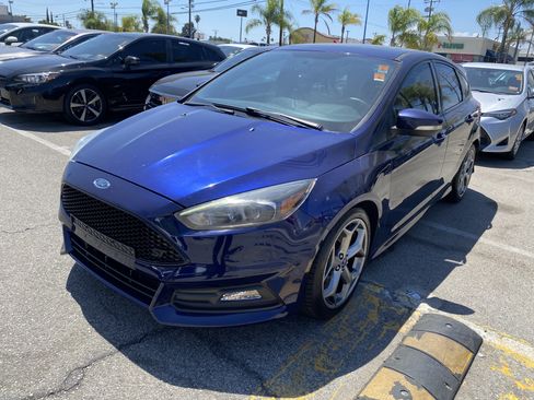 Used 2016 Ford Focus ST w/ Equipment Group 401A FWD image 6