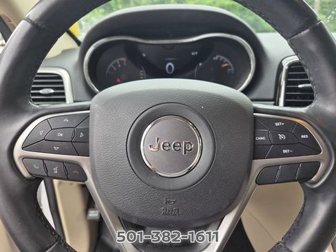 Used 2022 Jeep Grand Cherokee Laredo E RWD image 23