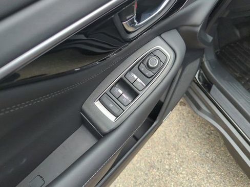 Used 2025 Subaru Outback Limited XT image 15