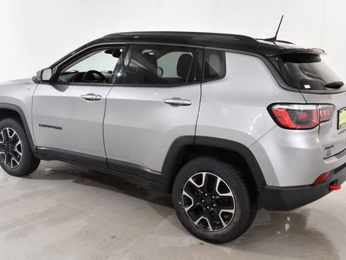 Used 2019 Jeep Compass Trailhawk image 15