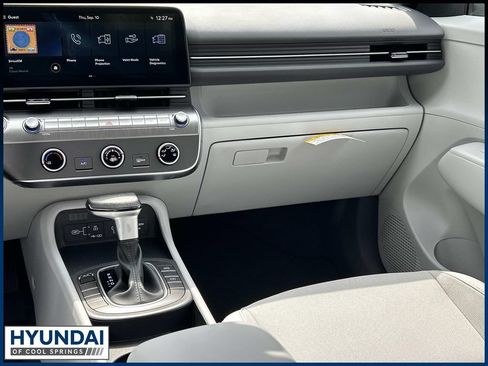 New 2027 Hyundai Kona SE FWD image 21