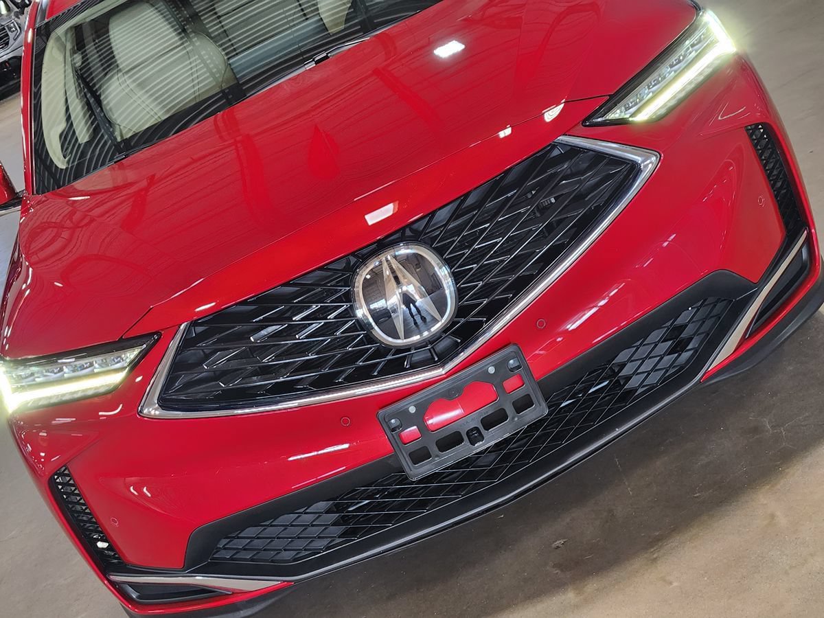 Used 2025 Acura MDX w/ Technology Package FWD image 13
