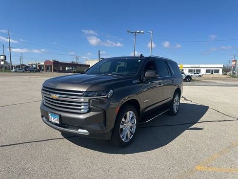 Used 2021 Chevrolet Tahoe High Country image 2