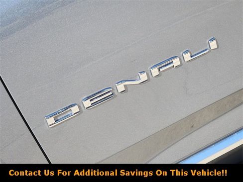 New 2026 GMC Yukon Denali w/ Sun & Power Step Package image 8