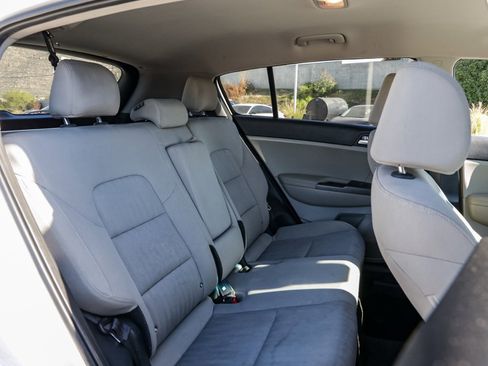 Used 2022 Kia Sportage LX image 21