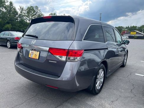 Used 2016 Honda Odyssey SE image 4