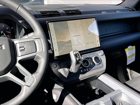 New 2026 Land Rover Defender 110 S AWD/4WD image 7