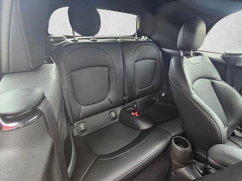 Used 2022 MINI Cooper S image 16