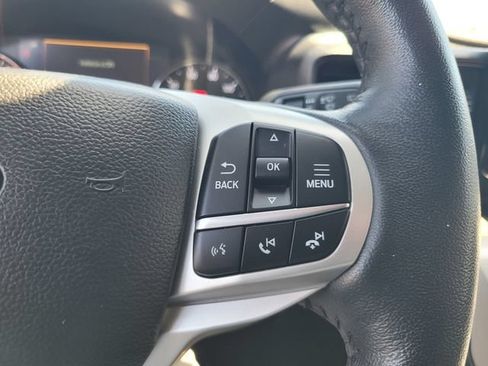 Certified 2023 Ford Explorer XLT RWD image 25