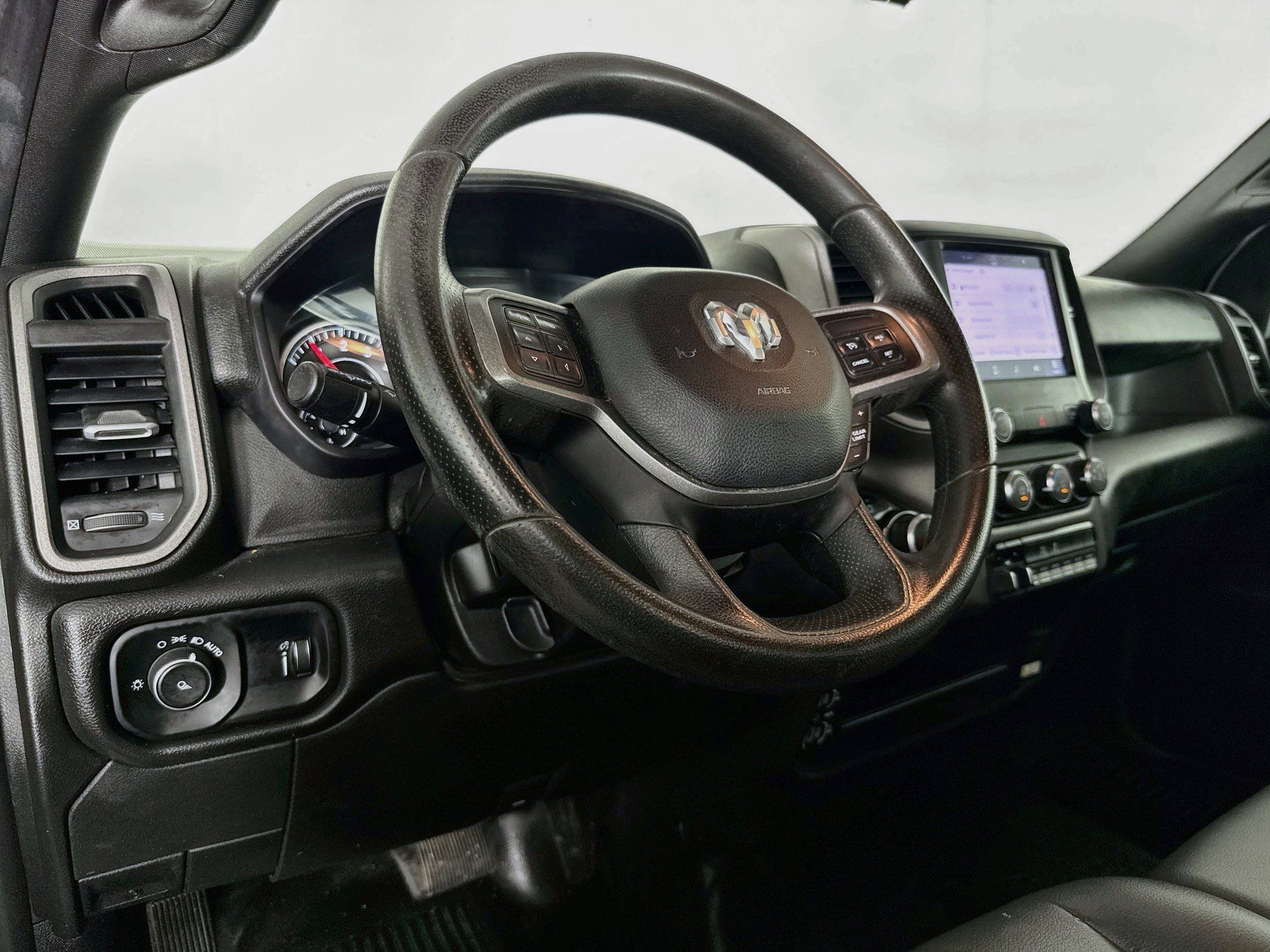 Used 2022 RAM 2500 Tradesman AWD/4WD image 21