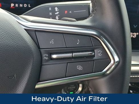 Used 2025 Chevrolet Suburban Z71 AWD/4WD image 8