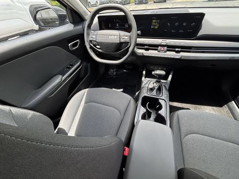 Used 2025 Kia K4 FWD image 34