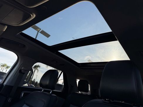 Used 2024 Ford Explorer XLT w/ Equipment Group 202A image 17