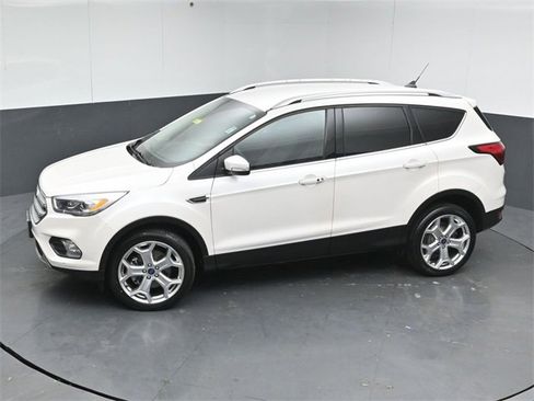 Certified 2019 Ford Escape Titanium image 48