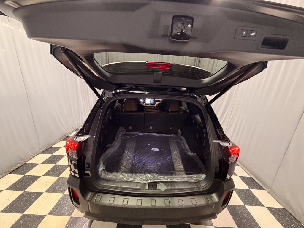 New 2026 Subaru Outback Touring XT AWD/4WD image 7