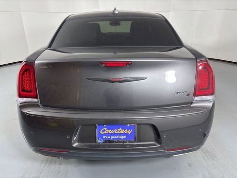 Used 2023 Chrysler 300 S image 7
