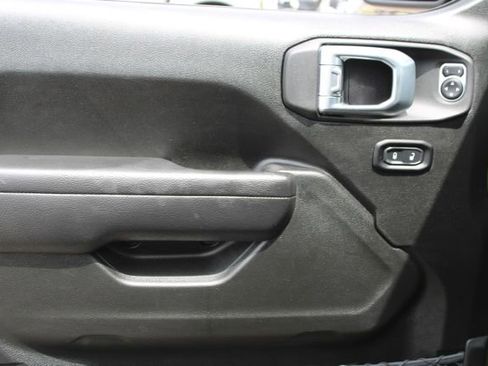 Used 2022 Jeep Wrangler Unlimited Sport AWD/4WD image 10