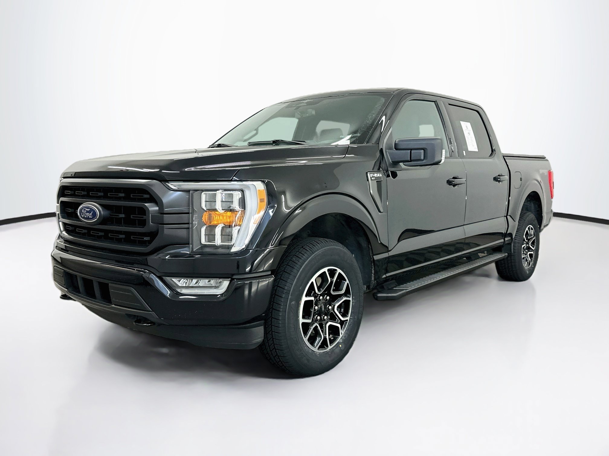 Used 2023 Ford F150 XLT w/ Equipment Group 302A High AWD/4WD image 3