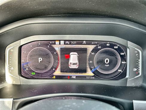 Used 2022 Volkswagen Atlas Cross Sport SEL Premium R-Line image 25