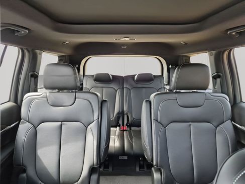 New 2026 Jeep Grand Cherokee L Limited RWD image 43