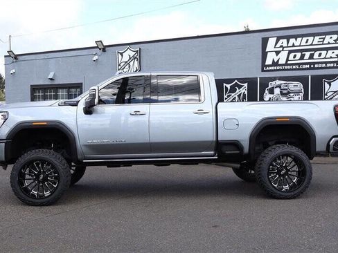 Used 2025 GMC Sierra 3500 Denali Ultimate image 2