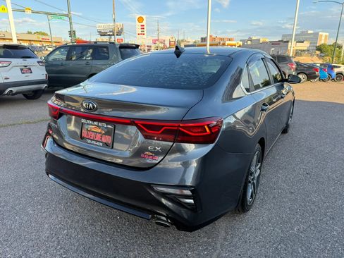 Used 2019 Kia Forte EX FWD image 8