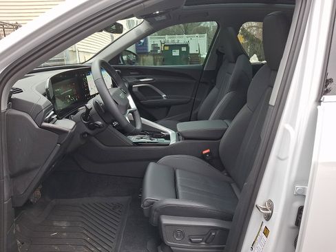 Used 2025 Audi Q5 Premium Plus image 14