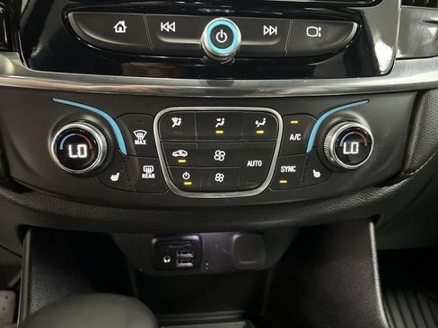 Certified 2023 Chevrolet Traverse RS AWD/4WD image 18