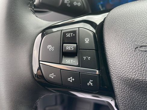 Used 2025 Ford Escape Platinum AWD/4WD image 14