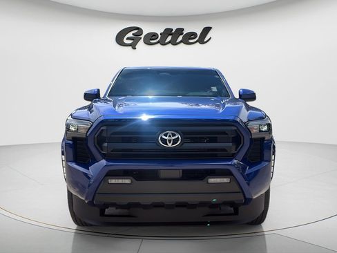 Used 2025 Toyota Tacoma SR5 RWD image 2