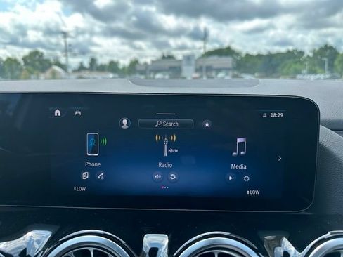 New 2026 Mercedes-Benz GLA 250 4MATIC image 32