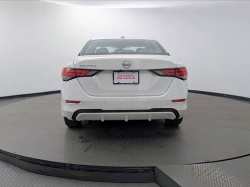 Used 2025 Nissan Sentra SV FWD image 7