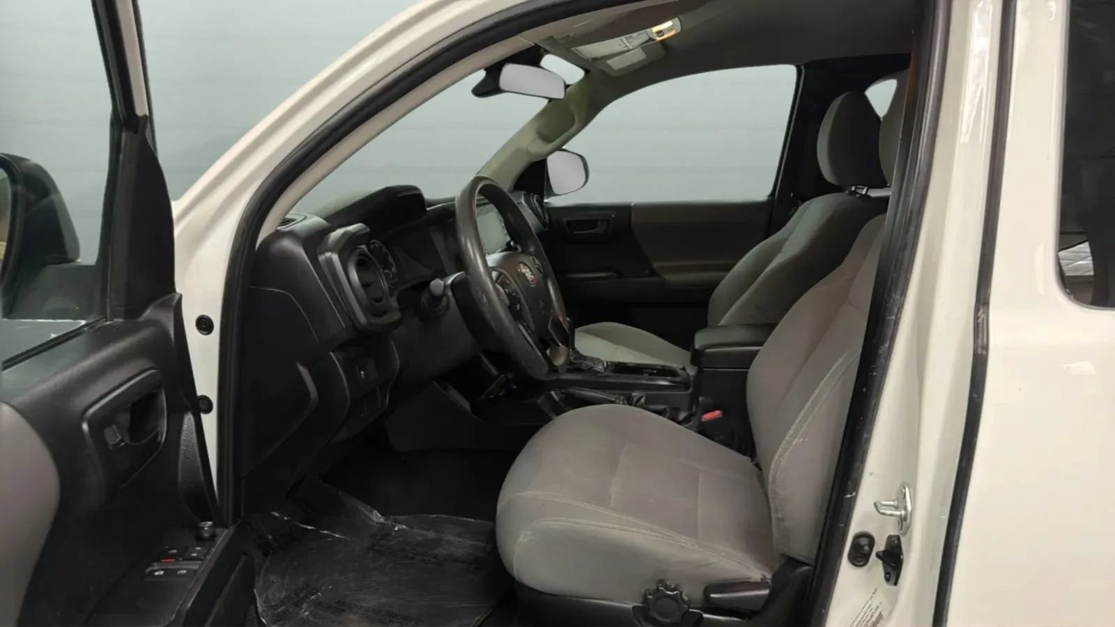 Used 2022 Toyota Tacoma SR RWD image 20
