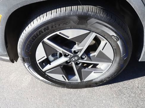 Certified 2025 Hyundai Tucson SEL image 12