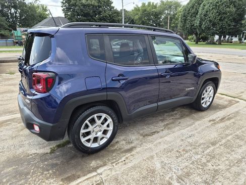 Used 2021 Jeep Renegade Latitude w/ Luxury Group I FWD image 7