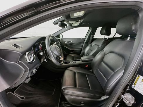 Certified 2020 Mercedes-Benz GLA 250 image 21