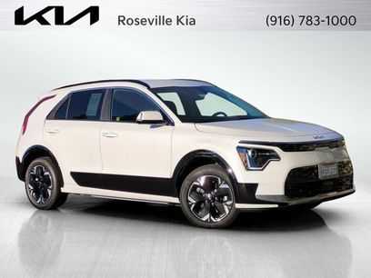 Certified 2025 Kia Niro Wind