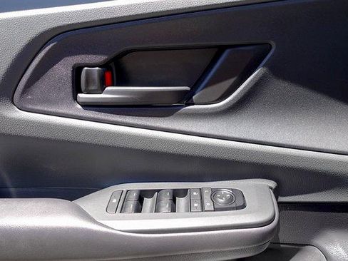 Certified 2024 Toyota Prius LE FWD image 11