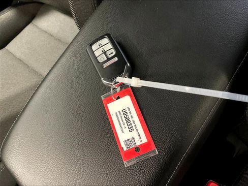 Used 2025 Honda CR-V LX image 30