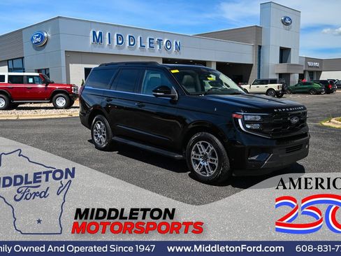 Certified 2025 Ford Expedition Active AWD/4WD image 1