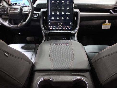 New 2026 GMC Yukon XL AT4 w/ AT4 Premium Plus Package AWD/4WD image 31