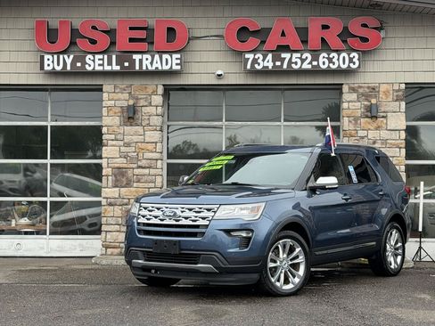 Used 2019 Ford Explorer XLT w/ Equipment Group 202A AWD/4WD image 1
