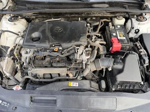 Used 2020 Toyota Camry SE image 21