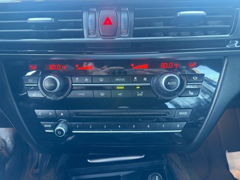 Used 2018 BMW X5 sDrive35i RWD image 9