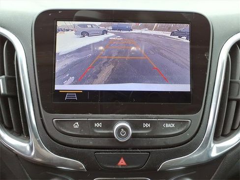 Used 2019 Chevrolet Equinox LT w/ Sun & Navigation Package image 21